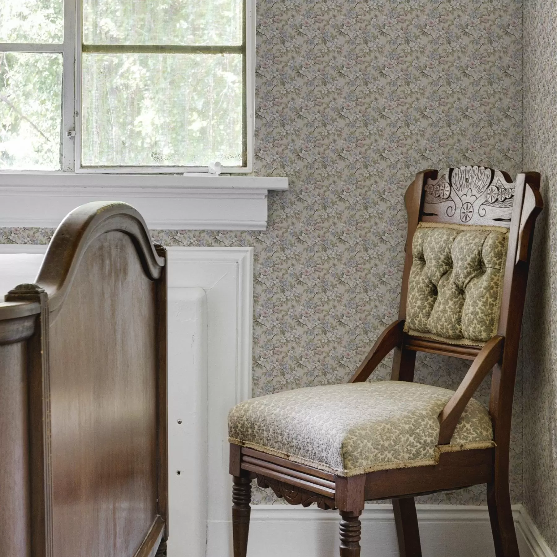 stenske poslikave Diagonalni šopek s spomladanskim cvetjem v nežnih odtenkih a00204