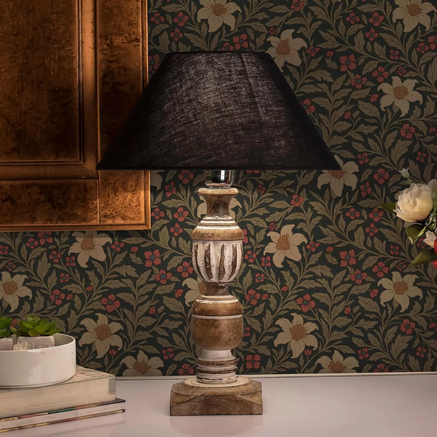 stenske poslikave Temno ozadje z rumenimi in rdečimi cvetovi v secesijskem slogu a00293