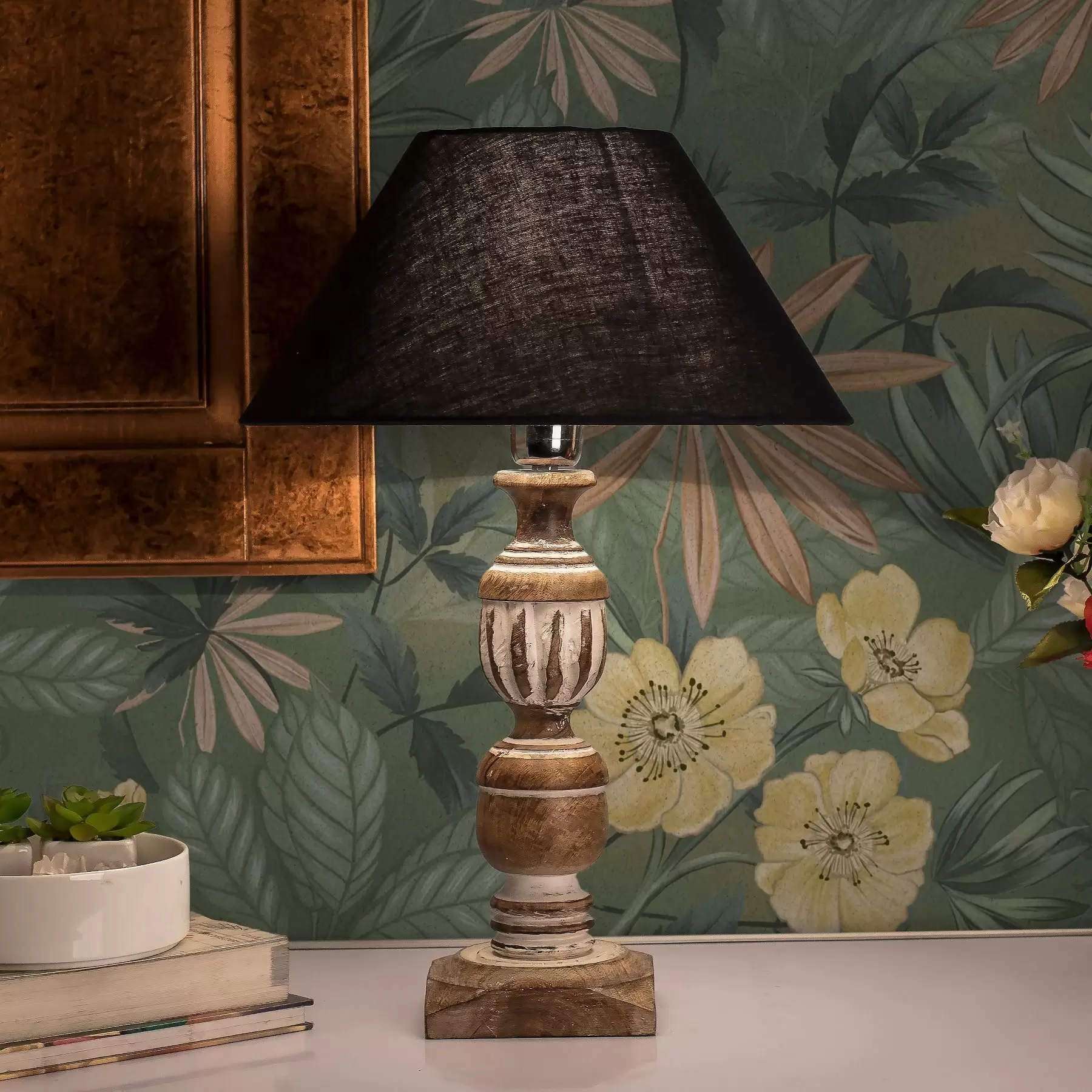 stenske poslikave Rumeni cvetovi med zelenimi listnatimi teksturami a00718