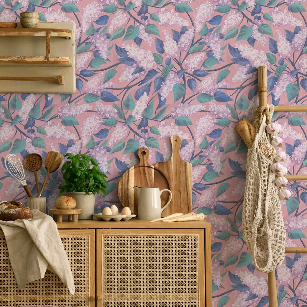 Ozadje Nežni lila cvetovi na rožnatem ozadju, pomladno razpoloženje a00797