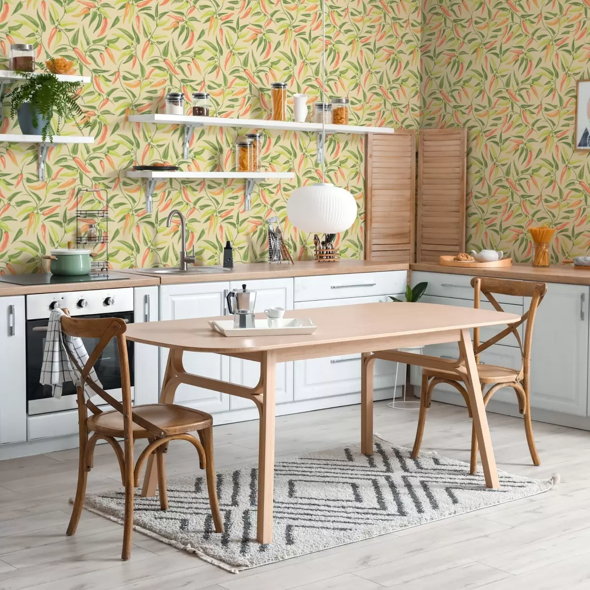 Ozadje Vejice z rdečimi in zelenimi paprikami na toplem ozadju a00829