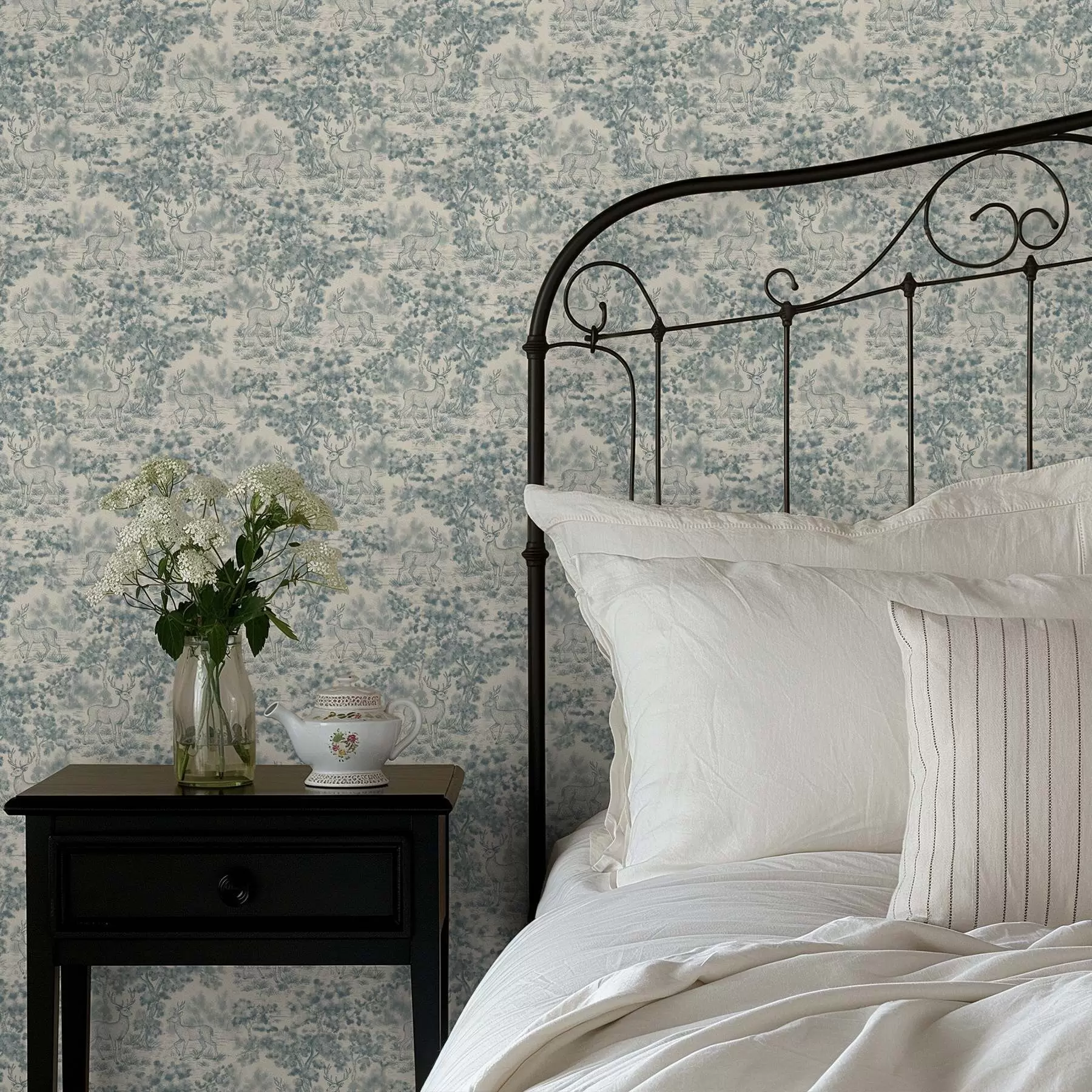 stenske poslikave Enobarvna jelenja scena v gozdu a00748