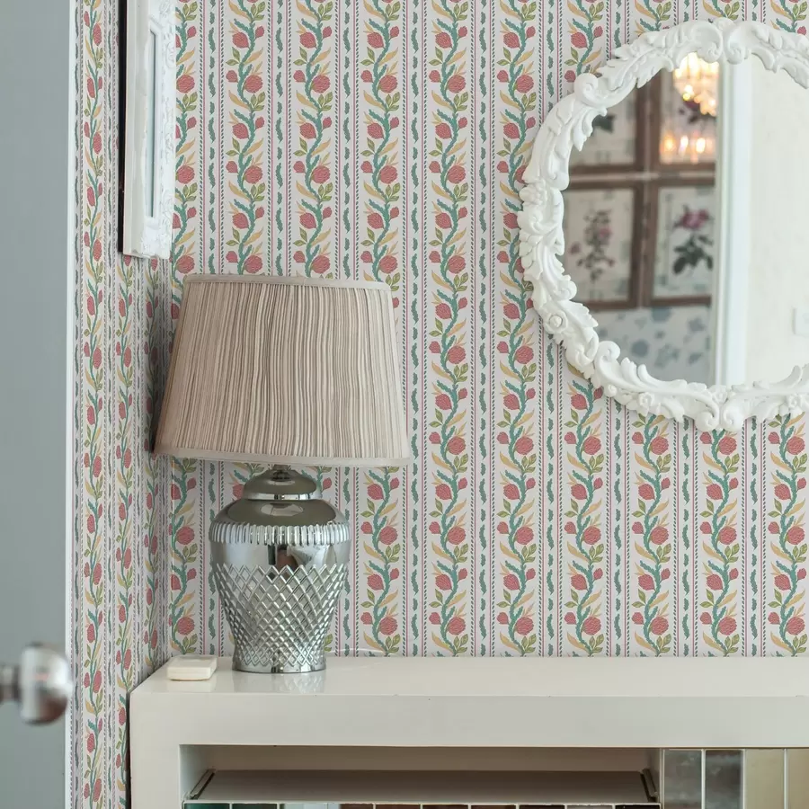 stenske poslikave Vertikalne črte s koralnimi cvetovi in turkiznimi listi a00816