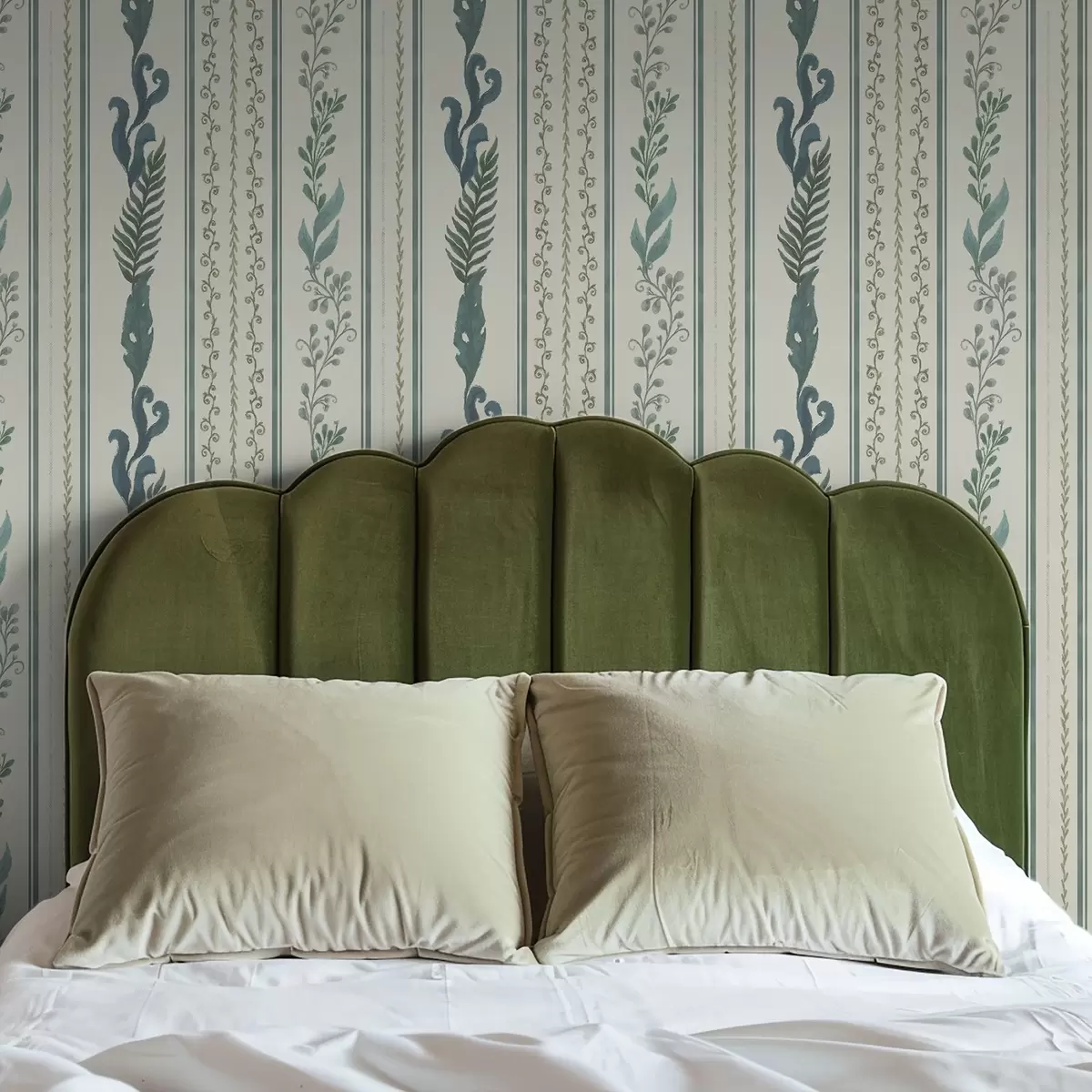 Ozadje Črte z vejami in zavitki na topli mlečni podlagi a00823v2