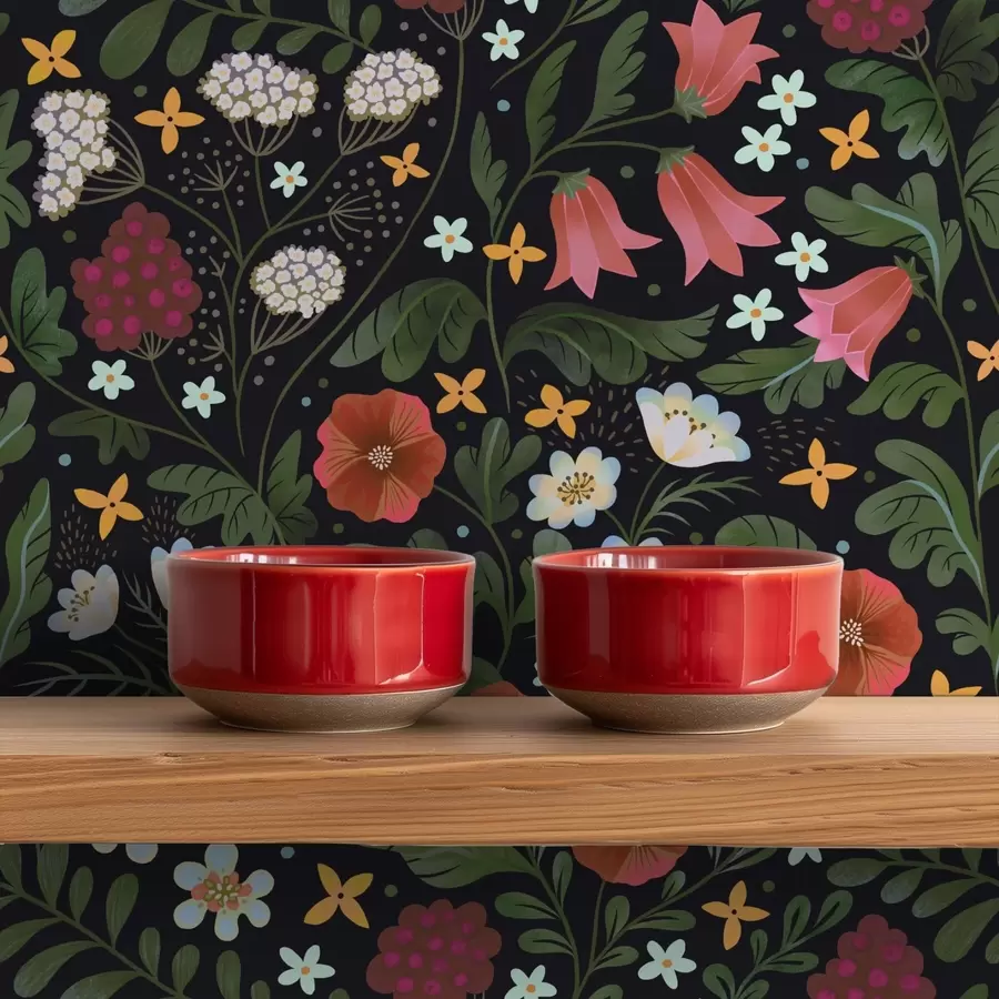 stenske poslikave Divje rože in jagode na temno črnem ozadju a00849v3