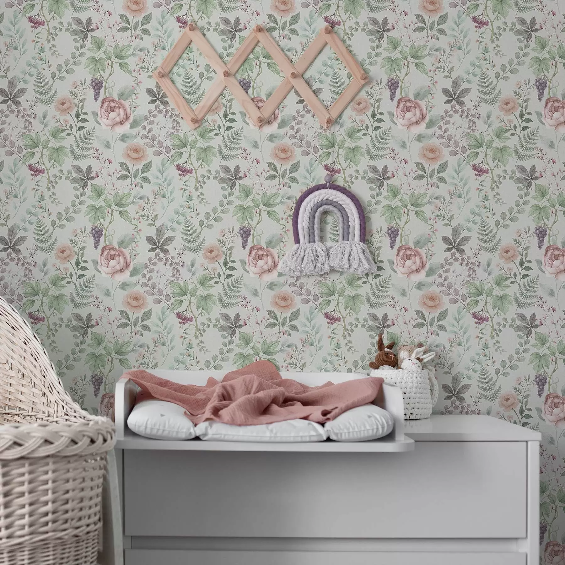 stenske poslikave Pastelni vrt z vrtnicami, praproti in grozdjem a00867