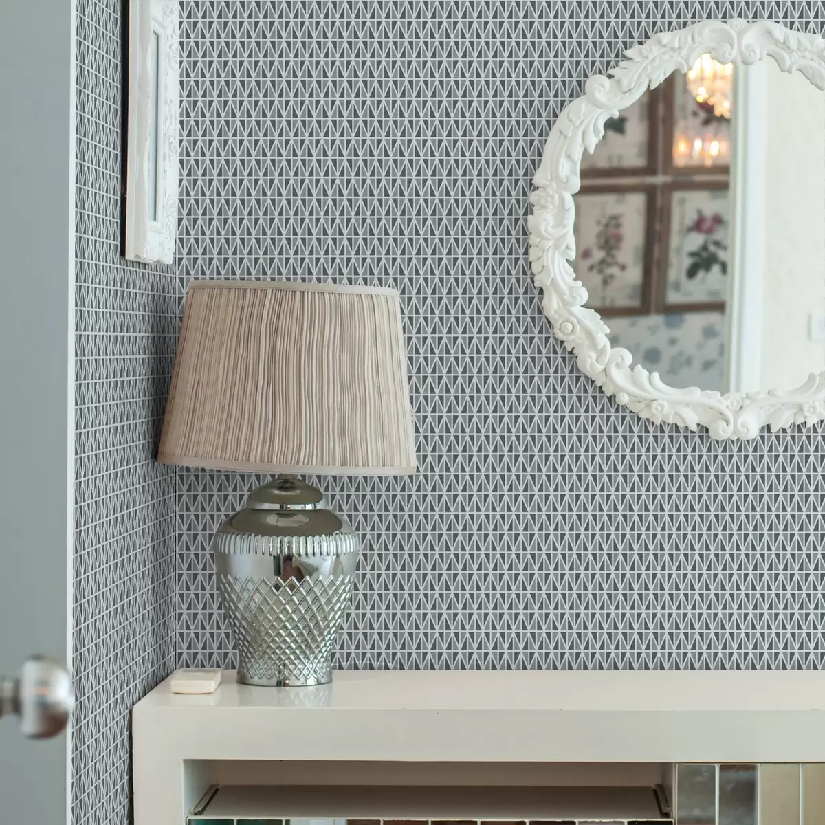 stenske poslikave Fina bela diamantna mreža nad pridušeno modrozeleno barvo a00903