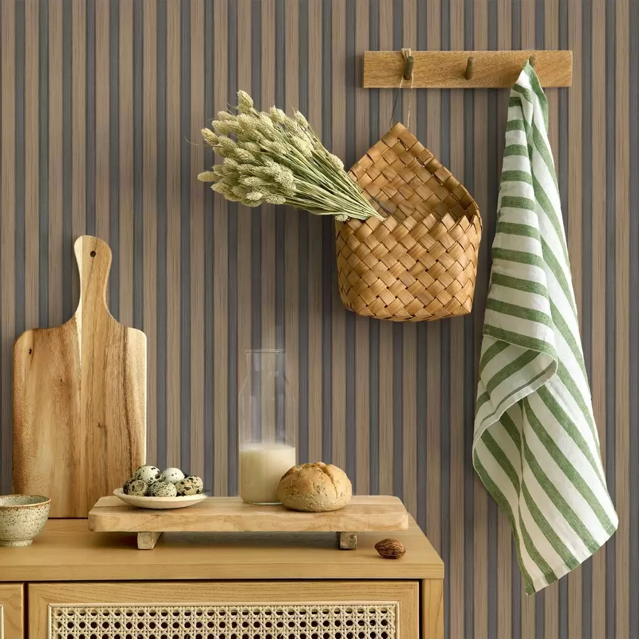 stenske poslikave Vertikalne lesene in sive lamele s kontrastnim ritmom a00992