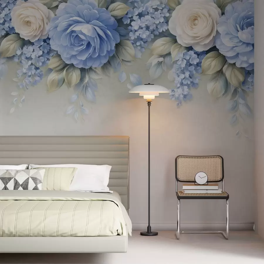 stenske poslikave Nežne vrtnice in cvetni šopki v botanični kompoziciji, navdihnjeni s porcelanom, z mehkimi, plastovitimi cvetnimi listi in elegantnimi, valovitimi listi w05495